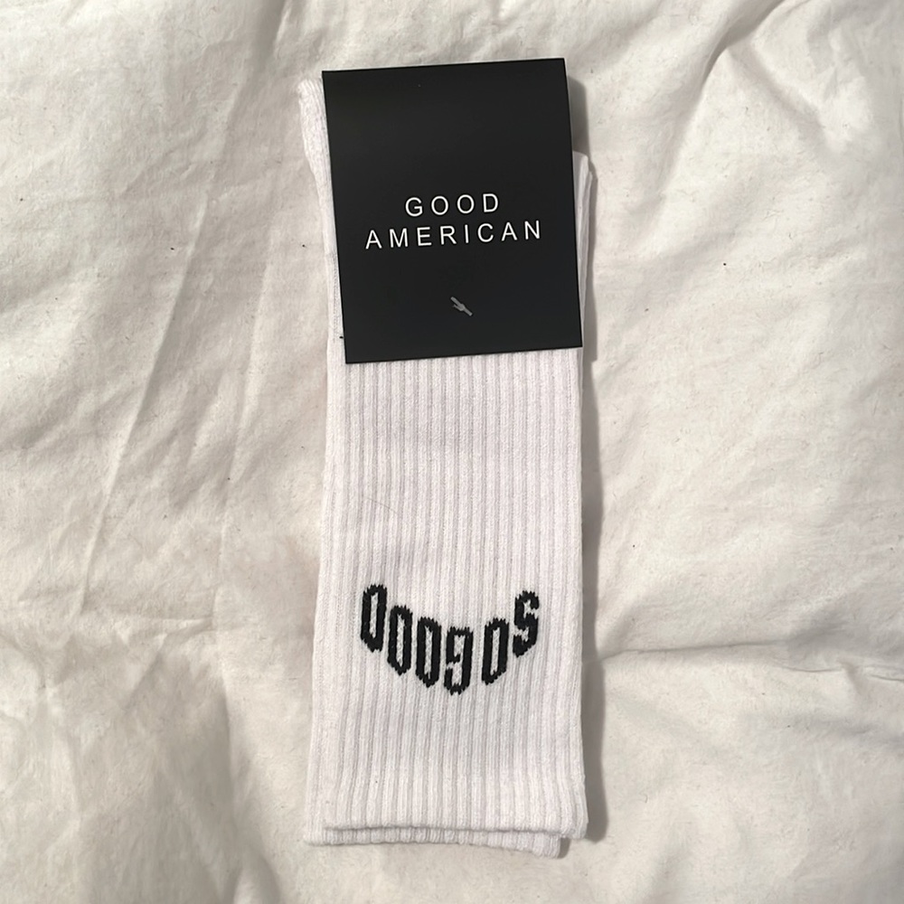 🆕BNWT Good American SO Good Tube Sock